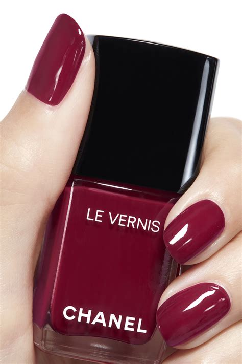 chanel red nail polish in emblematique|discontinued Chanel nail polish colors.